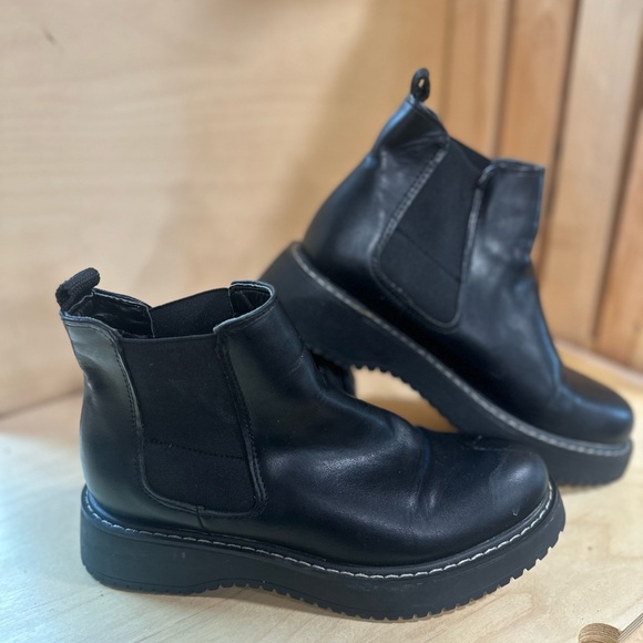 Madden Girl Kween Boots 5.5 - Picture 1 of 10
